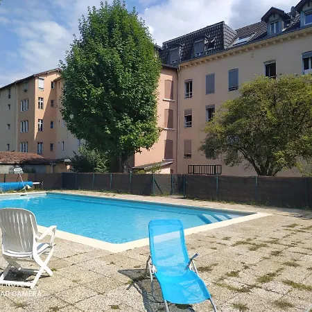Joli Au Centre D'uriage