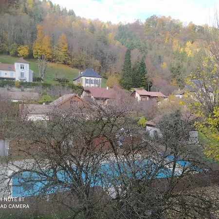 Joli Au Centre D'uriage