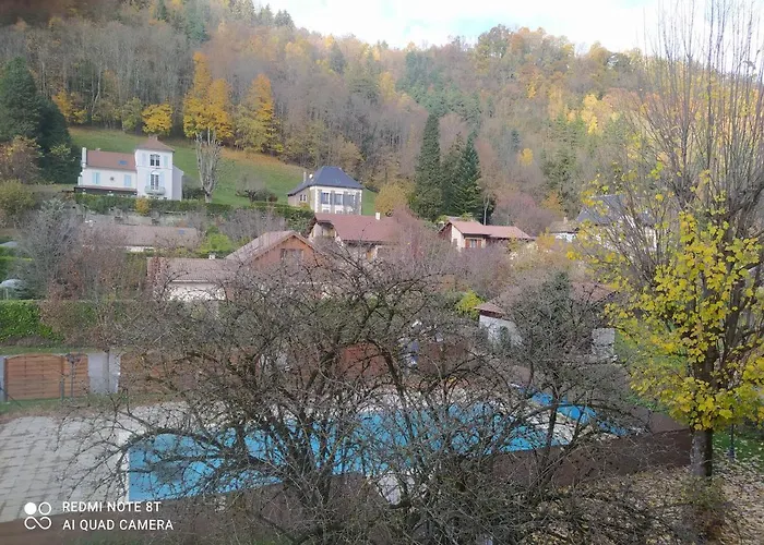 Joli Au Centre D'uriage